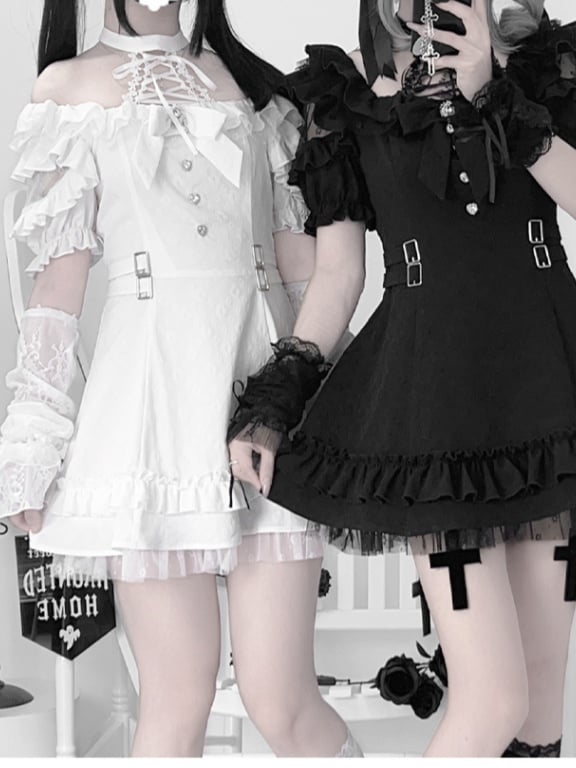 Detailreiches Jirai Kei Neckholder-Kleid mit Schnürung und schwarzer Schleife