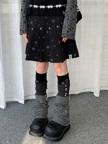Gray/Black Y2K Pleated Skirt with Star Pattern - Solkatt
