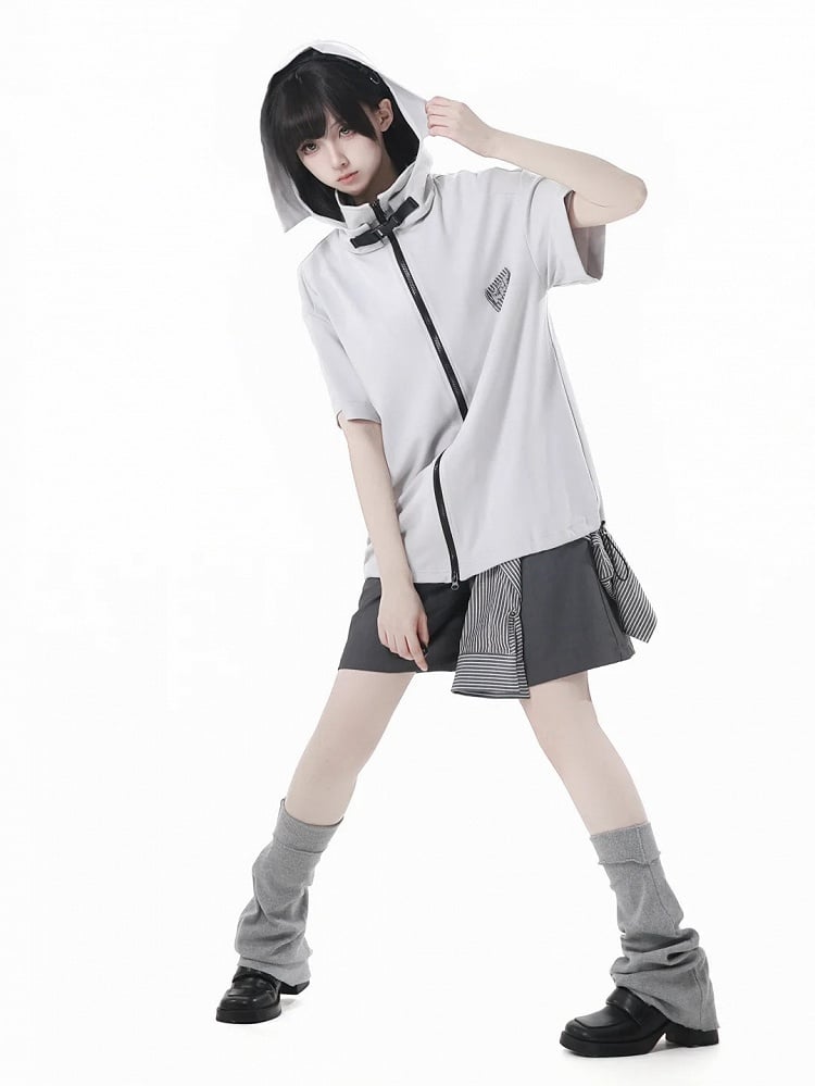 and Accessory Buckle Belt Shorts with Striped Gray Casual