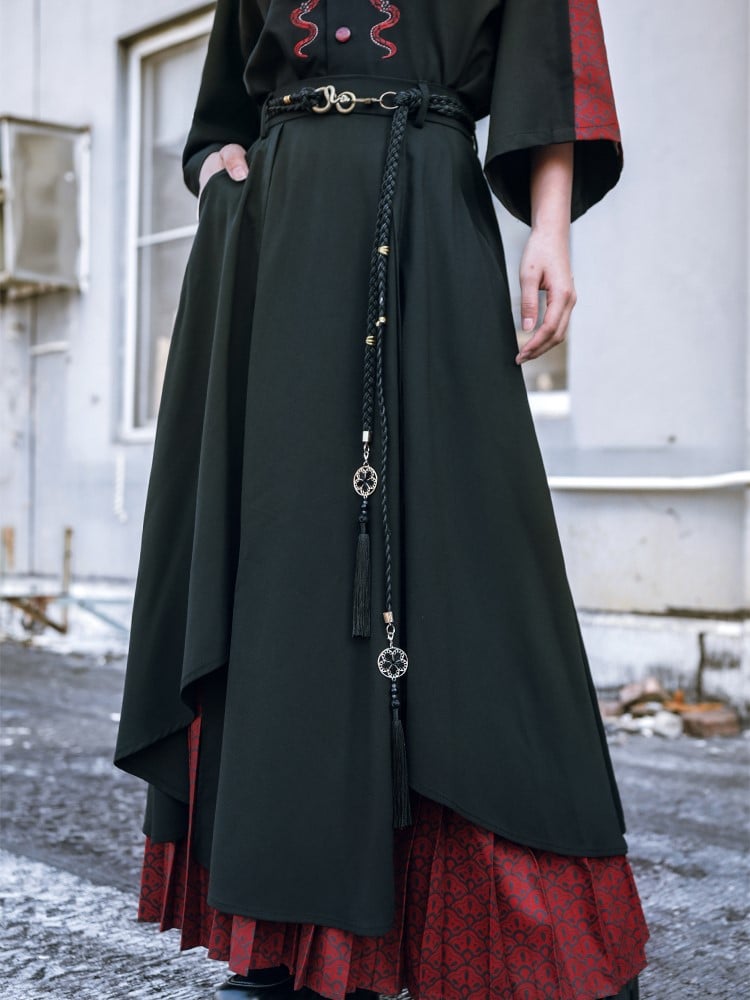 Gothic Tassels Clasp 3D Cheongsam with Metal Black Snake Belt