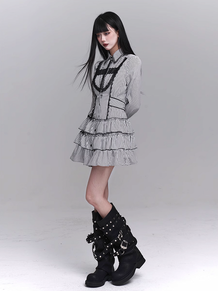 Skirt Black Gothic and White Tiered Lace Cross