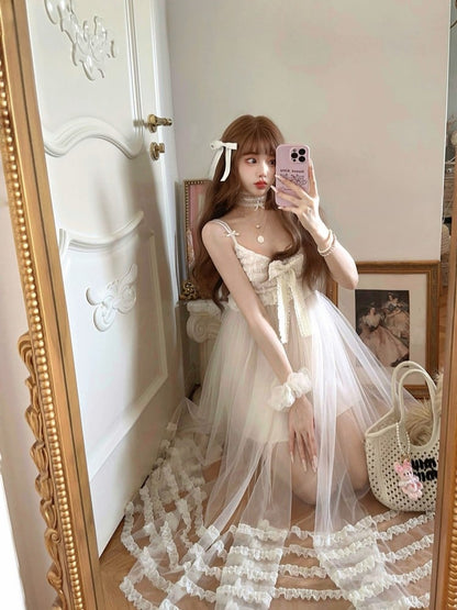 Spitzen-Unterkleid in Schleifenlänge, Knöchellänge, gestuft mit weißen Rüschen