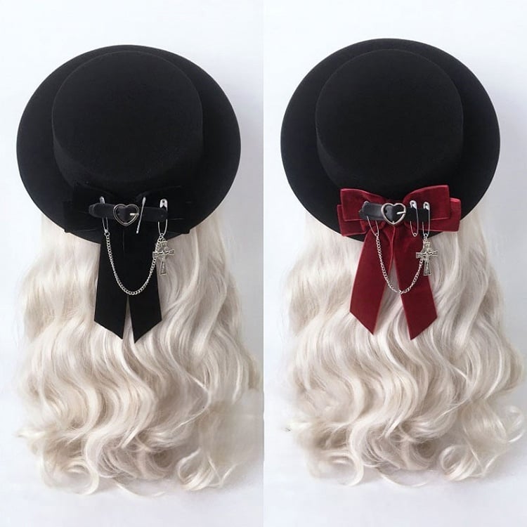 Chain Buckle Flat Black decorated Bow Hat with Accents
