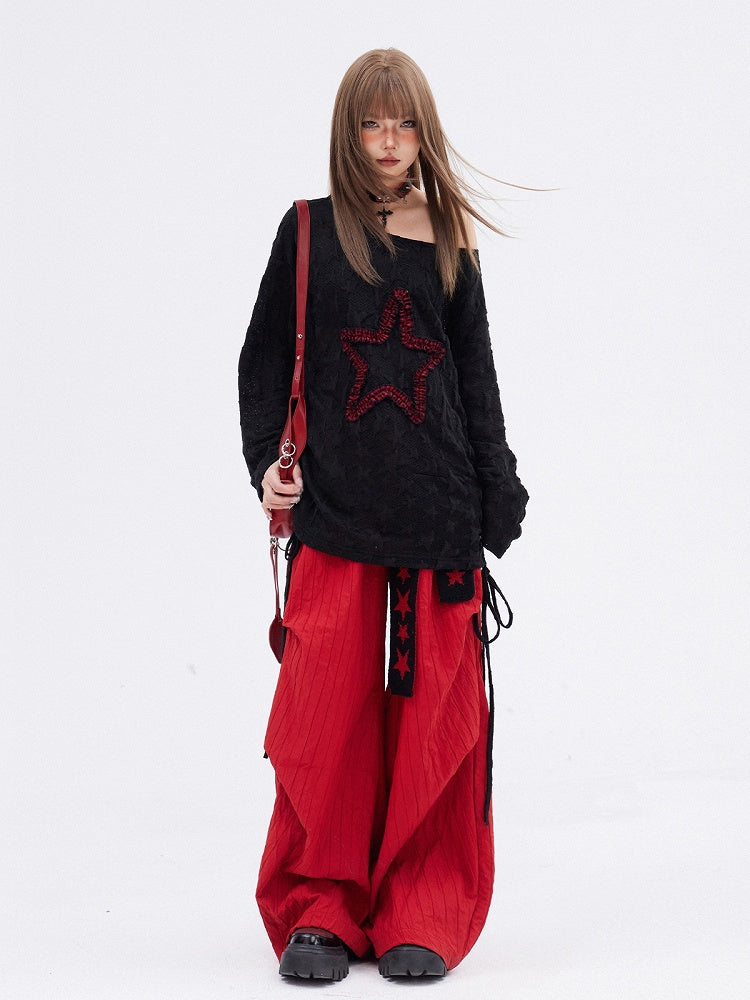 Rote Hose mit weitem Bein