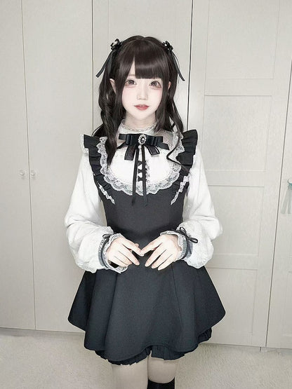 Plaid White/Gray Black Shorts Sleeves Set: with Long Illusion Neckline Top in Jirai Kei