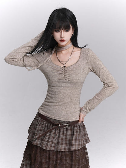 Haferflocken-Top mit U-Ausschnitt, Knopfrüschen und passendem Nackenband, Grau