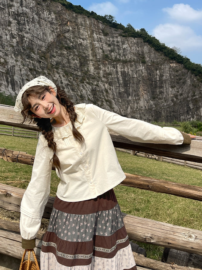 アプリコットラウンドネックブラウス