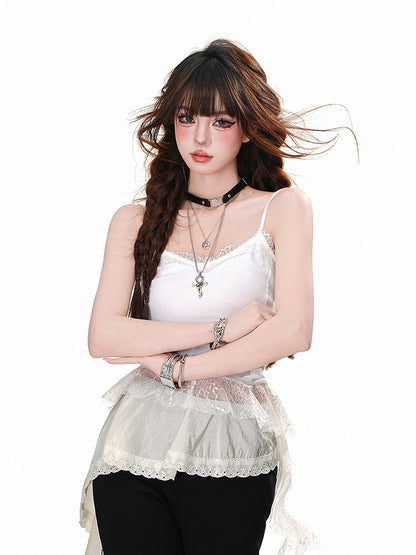 ホワイトVネック、レーストリム、アシンメトリーヘム、グラマラスキャミソールトップ