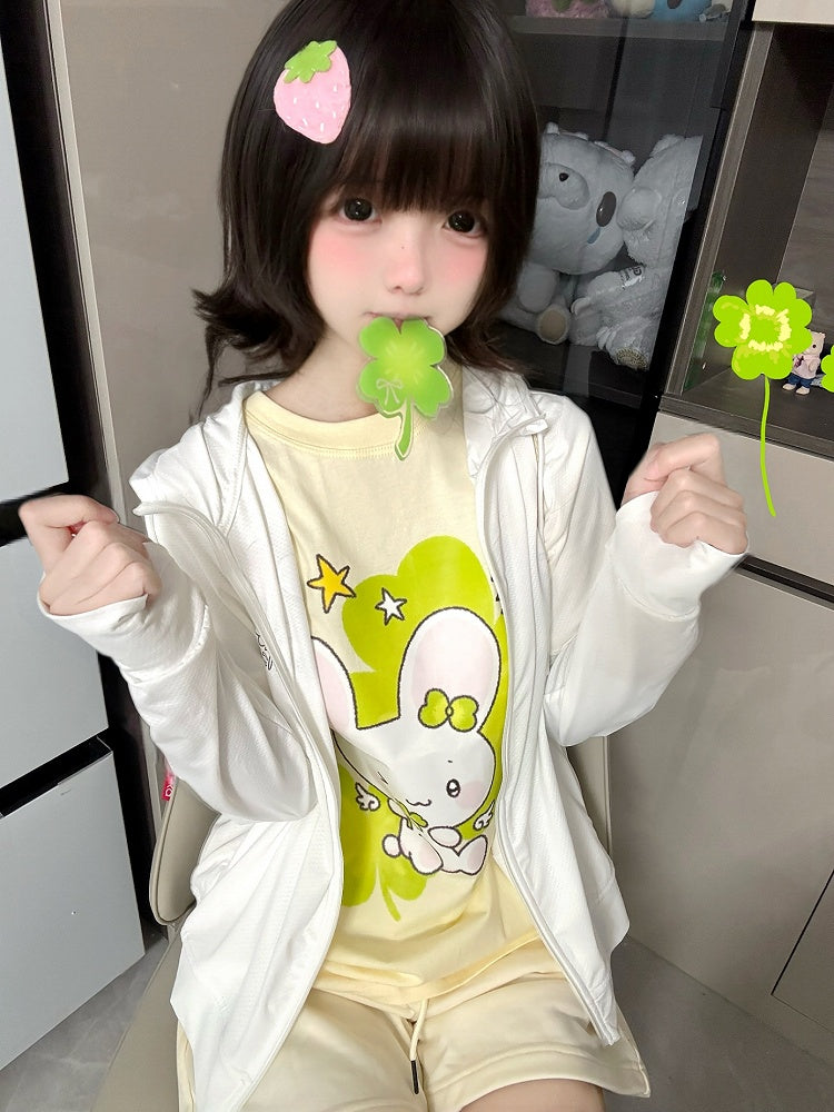 Four Lucky Baumwoll-T-Shirt mit Kleeblatt- und Hasen-Print Aprikose