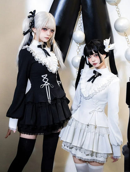 Lolita Kleid Charm Kreuz Schnürung Träger Ausschnitt Gothic Schwarz Rüschen Weiß