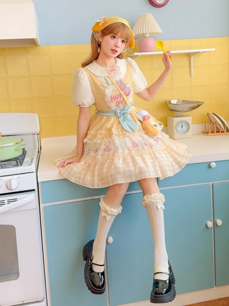 Erdbeerkuchen Stickerei Süßer Rock Lolita Kleid Große Schleife Cremegelb Stufen