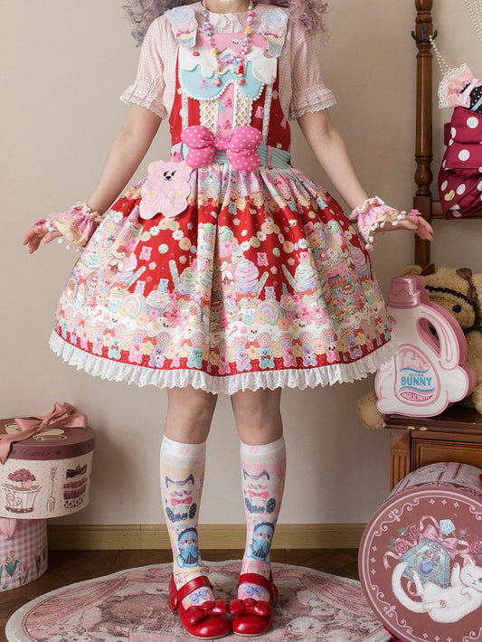 Overall Sweet Desserts Lolita-Kleid mit rotem Gummibärchen-Print und Bär