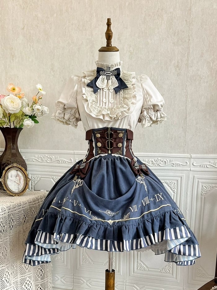 Aprikosenfarbenes Hemd mit Rüschenausschnitt + brauner Korsettgürtel + blauer Rock Steampunk Lolita Set