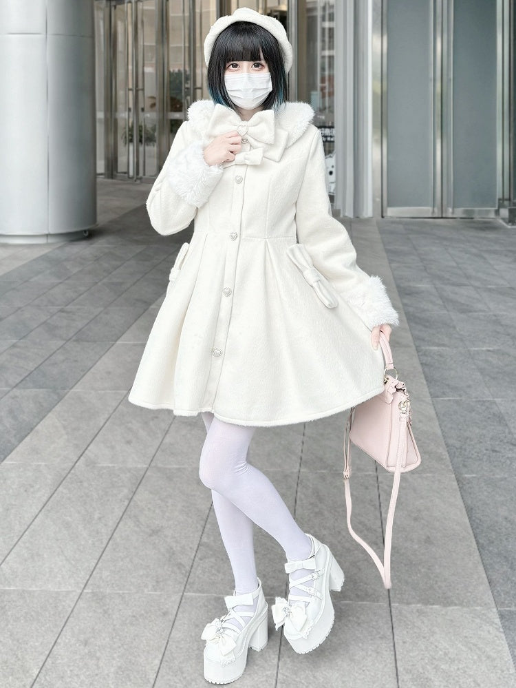 Bowknot Jirai Beige Kei Details Kragen und verzierte Plüschmanschetten Mantel Perlen