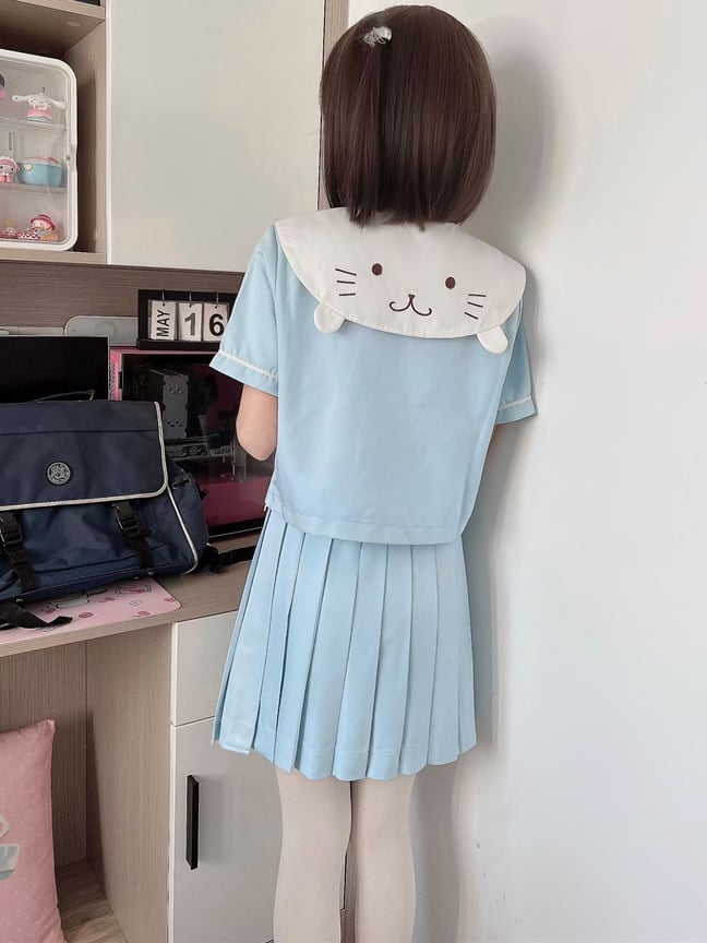 Little Seal Light Blue Sailor Collar JK Uniform Top with Free Bow Tie