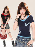 Blau/Rotes T-Shirt mit Schmetterlingsapplikationen