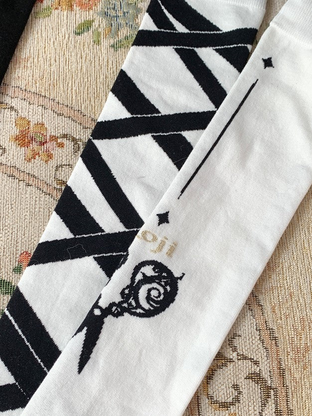 Lolita And Black Crisscross Stockings Strap Scissors White Pattern