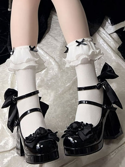 ハイヒールブロックで磨かれたトッププラットフォームブラックリボン