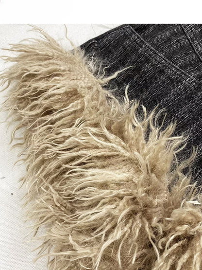 Gyaru – Glamouröse Shorts mit weitem Bein und zotteligem Besatz in Schwarz