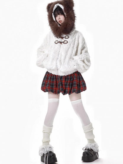 赤いチェック柄のバブルスカート