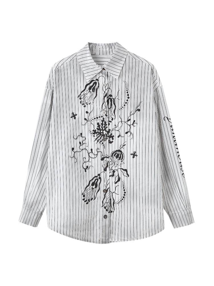 Silhouette Oversized Black  White Stripes Distressed Graffiti Shirt