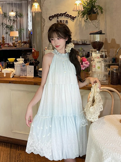 Leichter Rock mit Knöpfen, ärmelloses Kleid mit Neckholder, Bubble Blue, Rüschen, Perlen