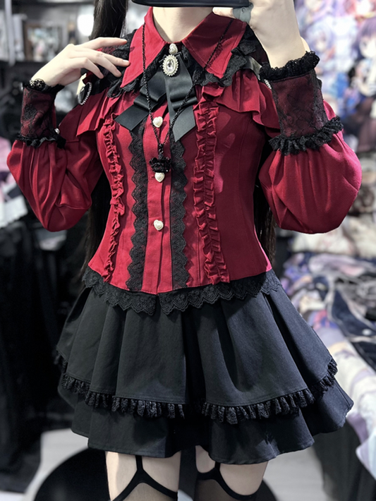 ダークレッドのハート型ボタン留めジライケイトップス（蝶ネクタイ付き）