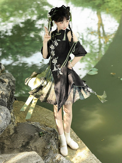 Black & Green Lily Embroidery Asymmetrical Top and Skirt - Han Ru Chu Hanfu & Han-Element Studi