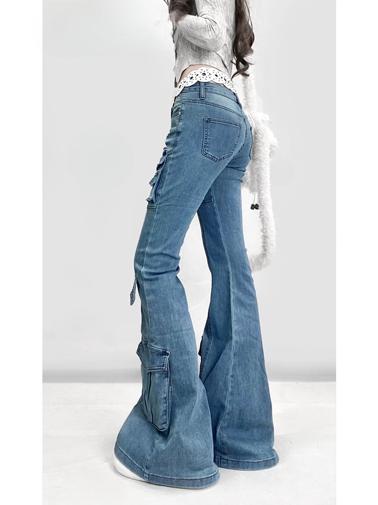 Y2K Vintage Hellblaue Low Waist Flared Denim Glamouröse Jeans mit Cargotaschen