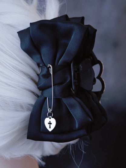 Black Buckle Heart With Claw Gothic Clip Bowknot