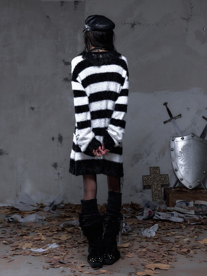 White with Striped Vintage Long Black Lacing Punk Crisscross Mink Distressed Collar Sweater Faux