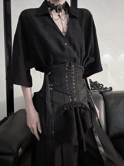Cheongsam noir à manches courtes et style chemise