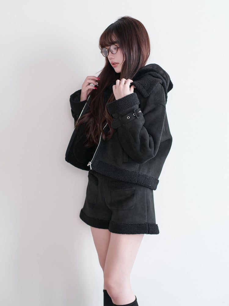 Kei Hooded Cropped with Strap Black Jirai Jacket Details Zippered