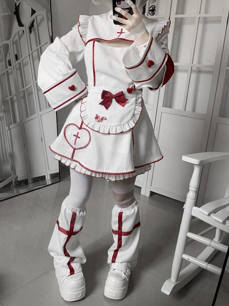 Rot-weiße Schleife, Pillenakzent, Kawaii-Design mit Yami-Schürze, bestickt
