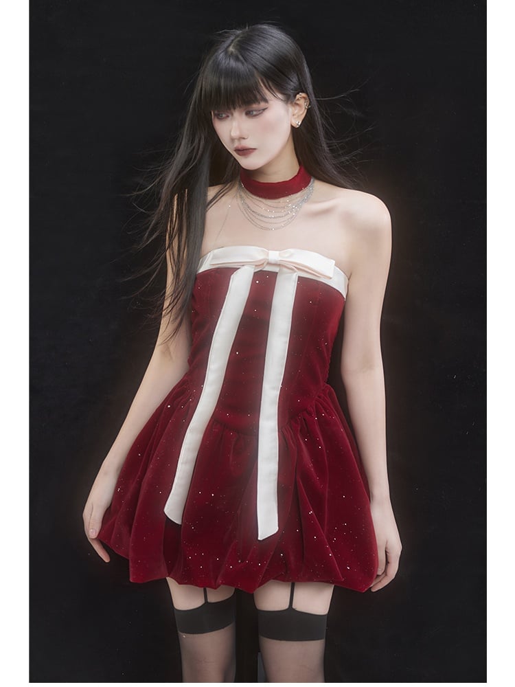 Robe bouffante rouge à épaules dénudées et gros nœud à paillettes