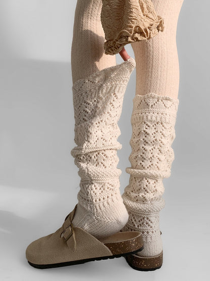 Cutout Knitted Socks Gray/White/Brown Calf Design