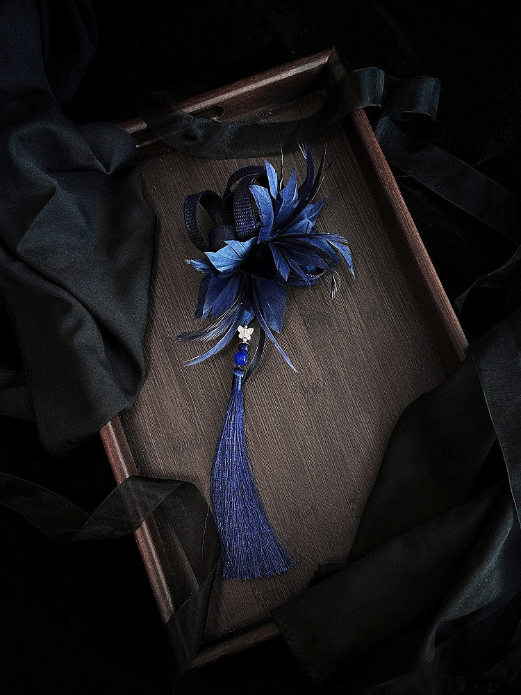 Gray / Dark Blue Feather Floral Hairclip