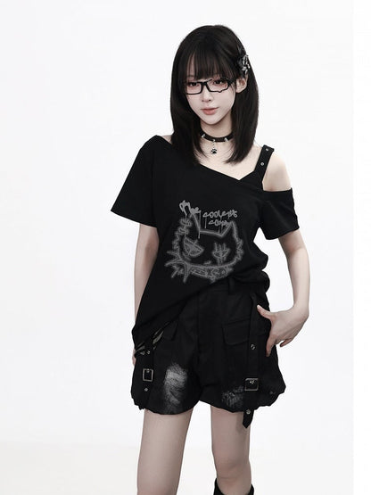 Black Bloom Shorts with Buckle Strap Detail - PINK SAVIOR