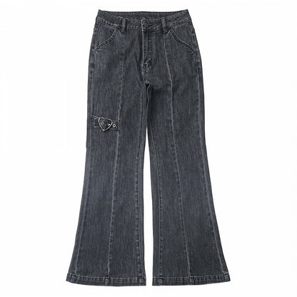 Detail Faded Wash Distressed Graue Schlagjeans mit Herzschnalle