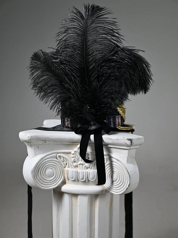 Black Blue Hat Red / Dark