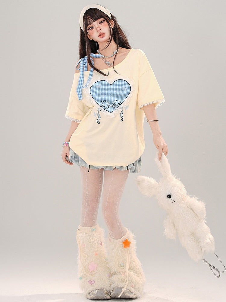 ミルクイエロー/ピンク チェック柄 ハートプリント アシンメトリーネックライン レーストリム Tシャツ