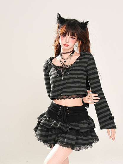 Top mit schwarzen Streifen Schnallenträger Ärmel Glamouröse Kapuze Kurz Detail Schnürung