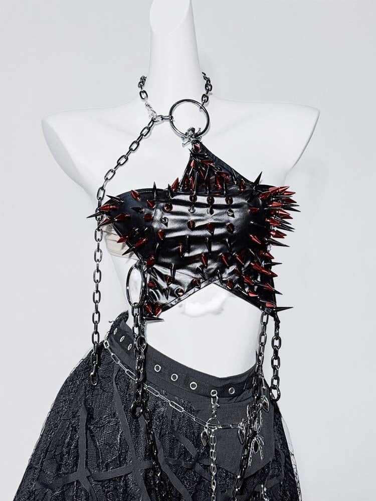 Punk-schwarzes Neckholder-Top mit Nieten und sternförmiger Kette
