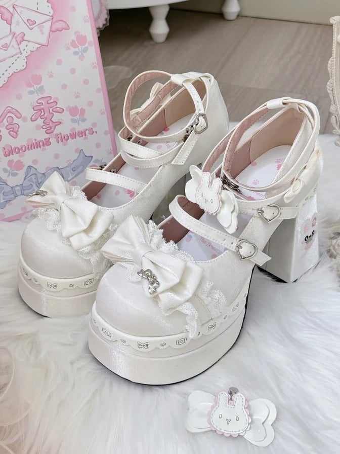 Lolita - Sweet White Themed Janes Mary Bunny Bow Details