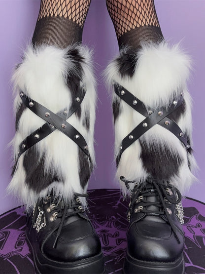 25 cm Punk-Beinstulpen mit Nietendetail und Riemen