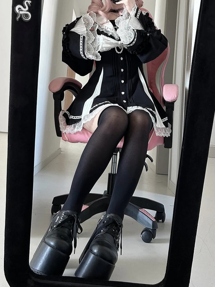 White - Shorts Gothic Black Landmine in Sailor Sleeve Lace-Threaded Bell Set Top Matching Style