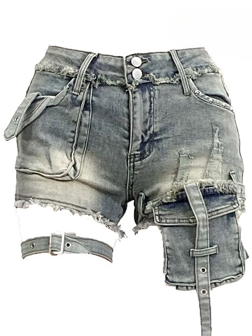 Design – Raw Bittersweet – Shorts mit Used-Look-Saum in Blau