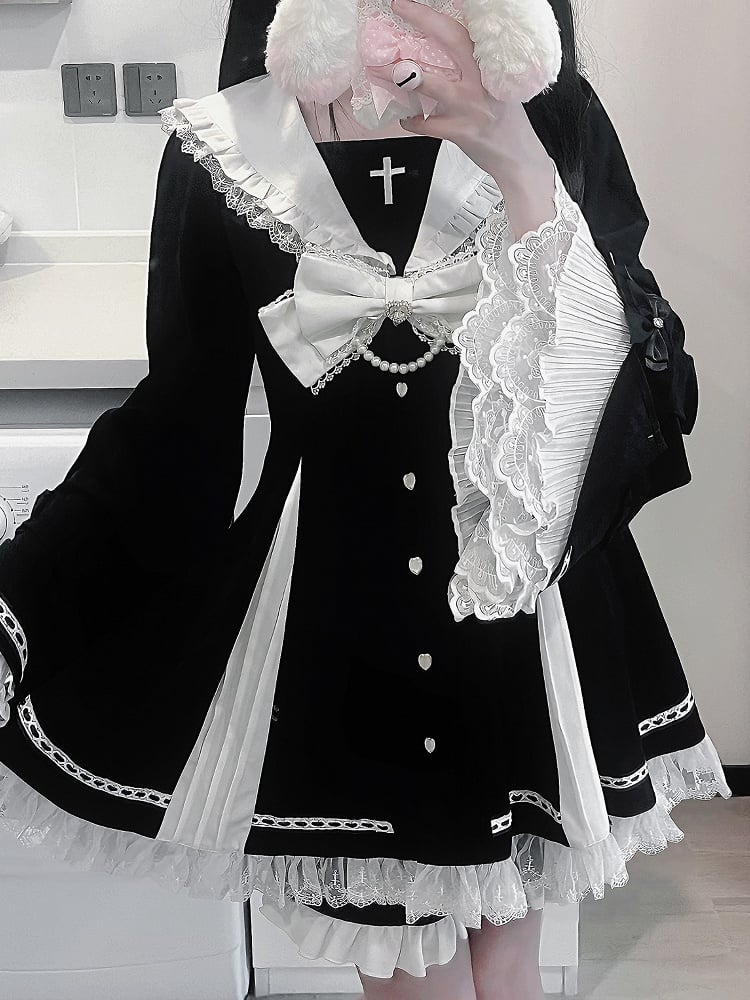 White - Shorts Gothic Black Landmine in Sailor Sleeve Lace-Threaded Bell Set Top Matching Style