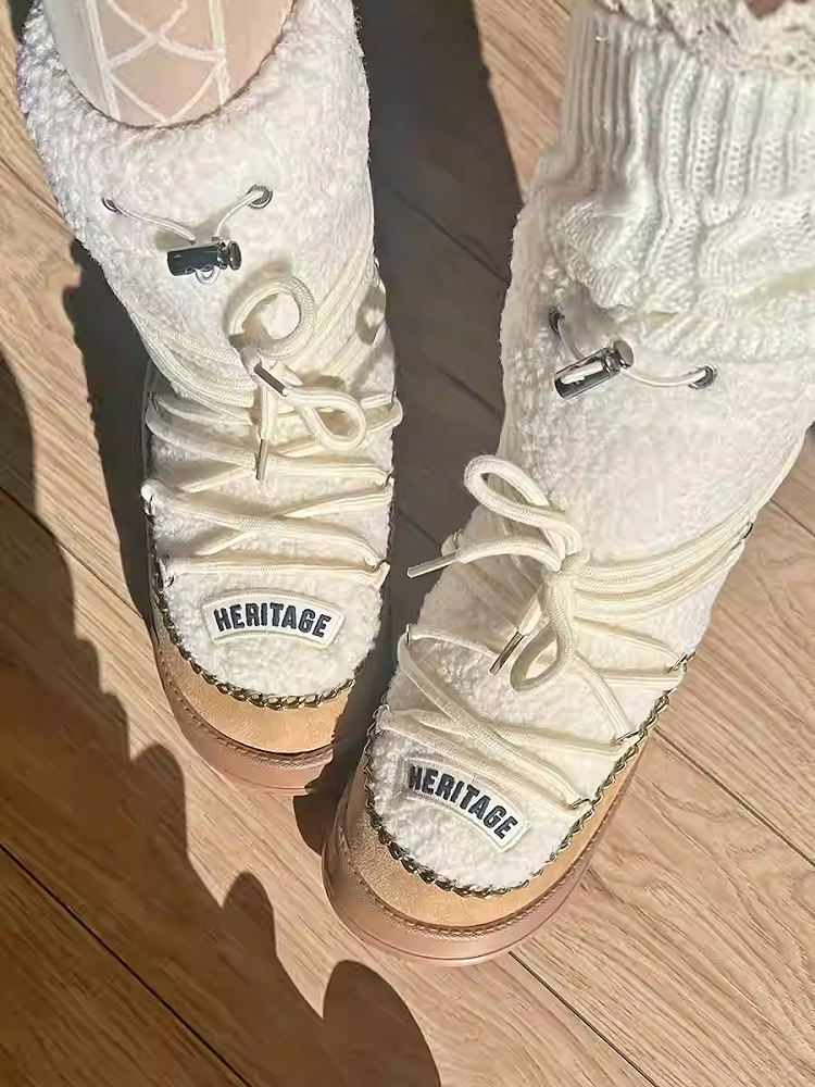 キャメルヒールのプラッシュプラットフォームブーツ