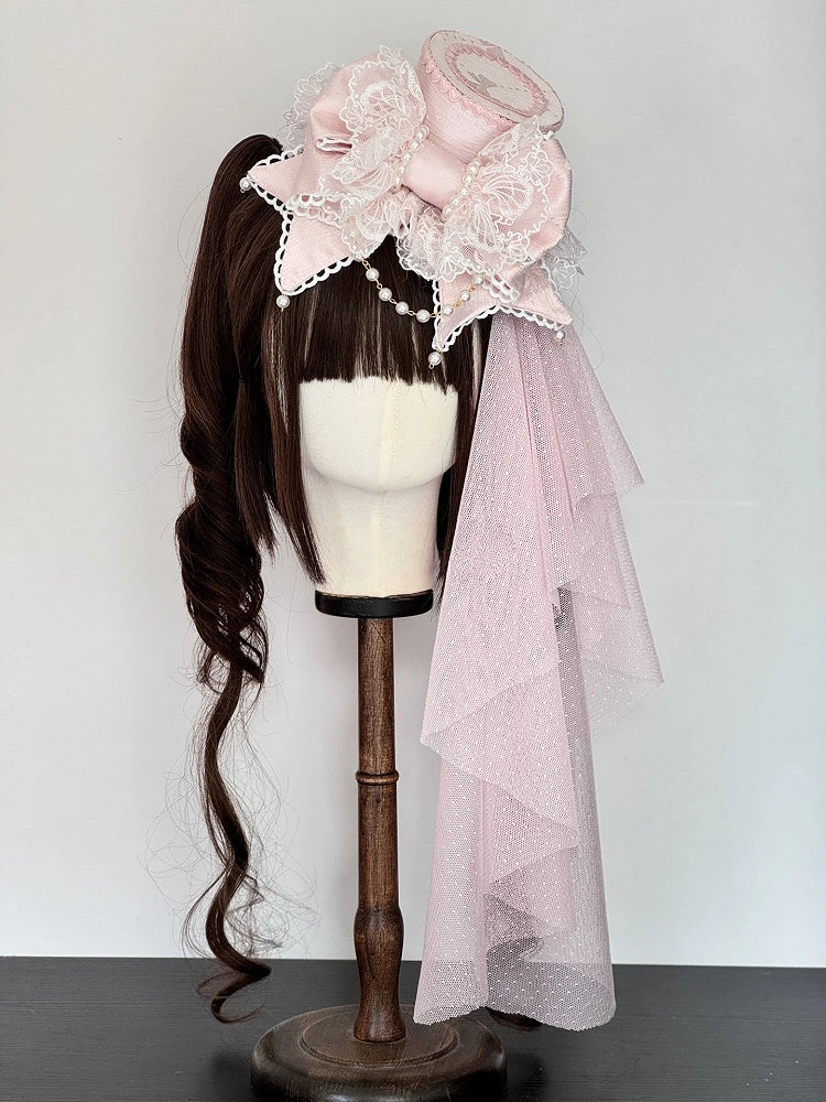 Chapeau Lolita rose foncé avec mini nœud et voile / Avec dentelle bleue